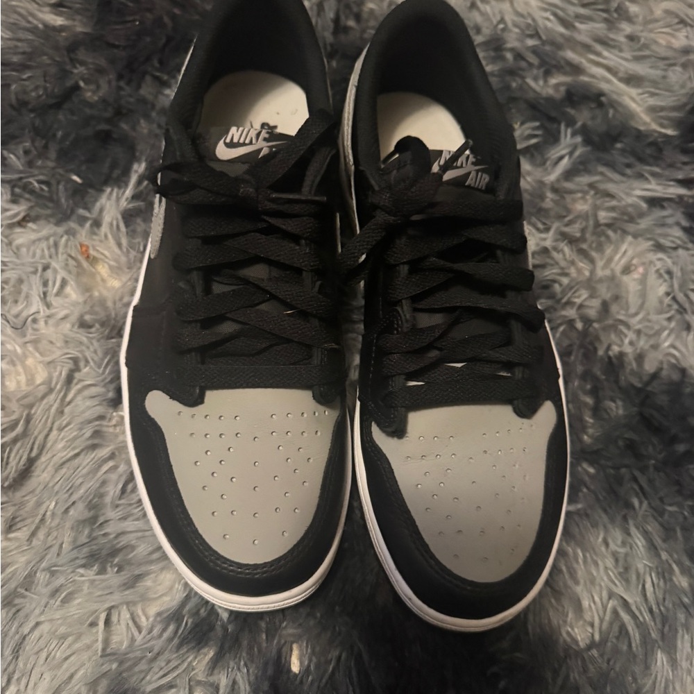 Nike Men's Black and Gray Sneakers